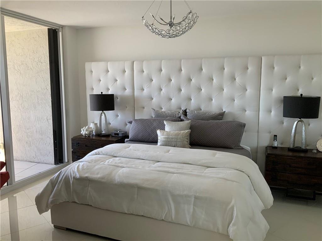3100 N Ocean Boulevard, #606, Fort Lauderdale, Fort Lauderdale, FL 33308 Primary bedroom..en-suite