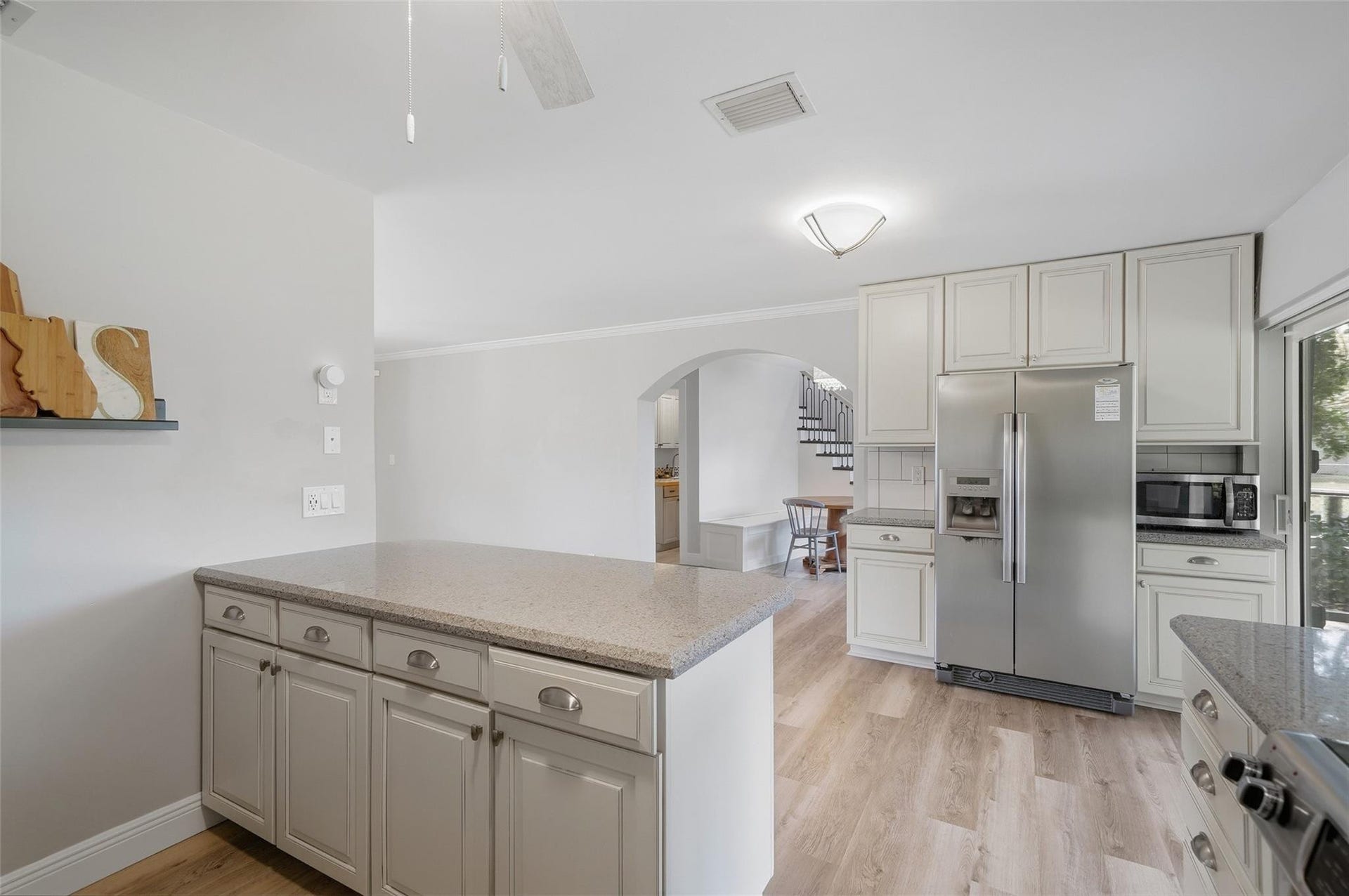 649 NW 30th Street, Wilton Manors, FL 33311 Photo 10