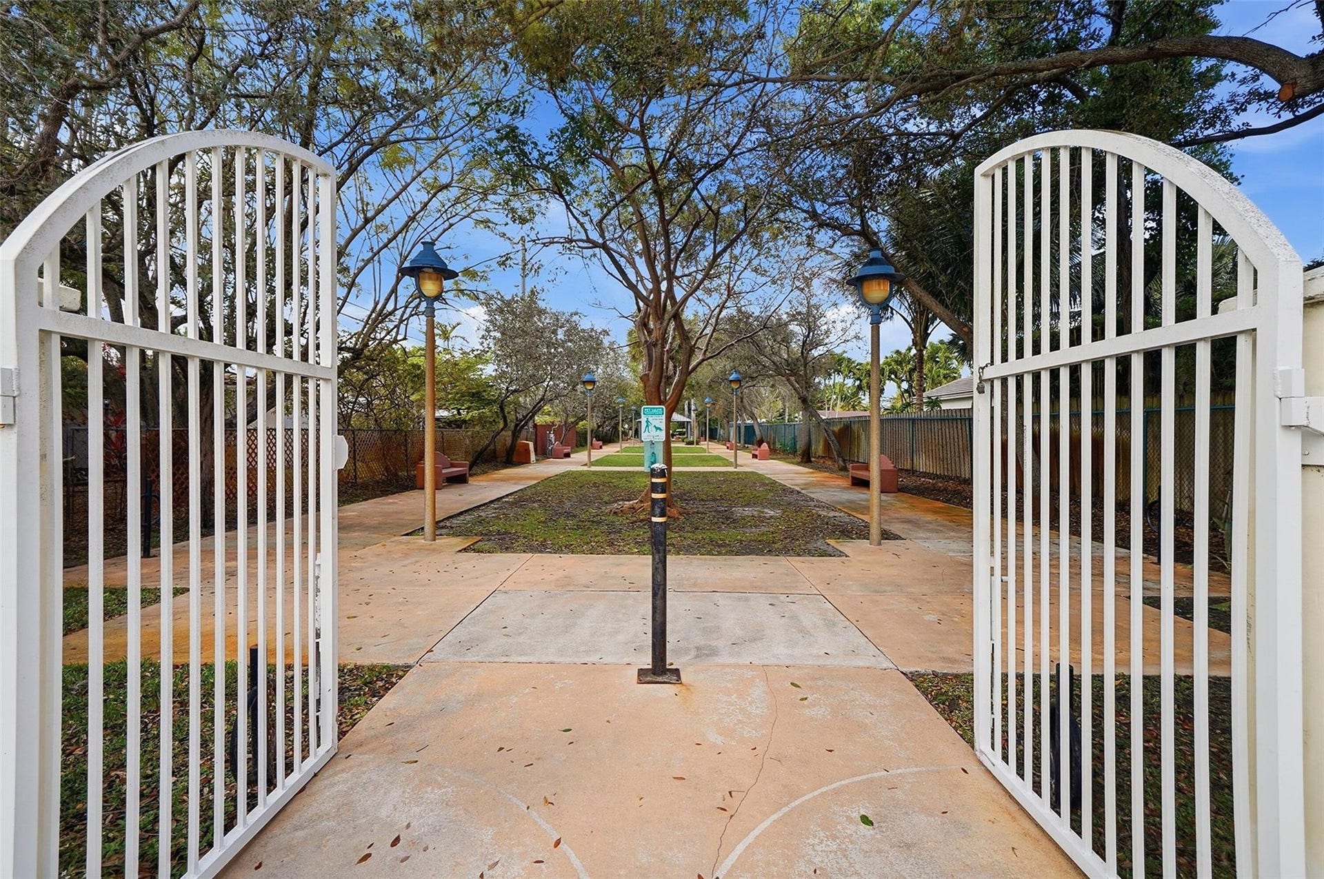 649 NW 30th Street, Wilton Manors, FL 33311 Donn Eisele Park