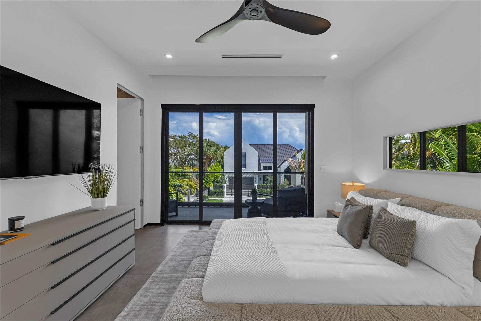 727 NE 17th Way, Fort Lauderdale, Fort Lauderdale, FL 33304 727 NE 17th Way, Fort Lauderdale, Fort Lauderdale, FL 33304