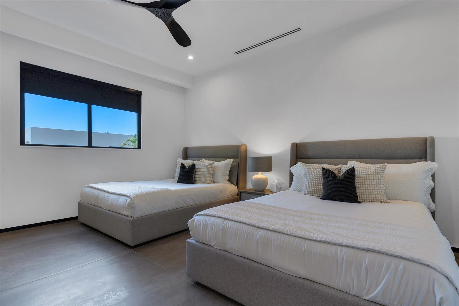 727 NE 17th Way, Fort Lauderdale, Fort Lauderdale, FL 33304 727 NE 17th Way, Fort Lauderdale, Fort Lauderdale, FL 33304