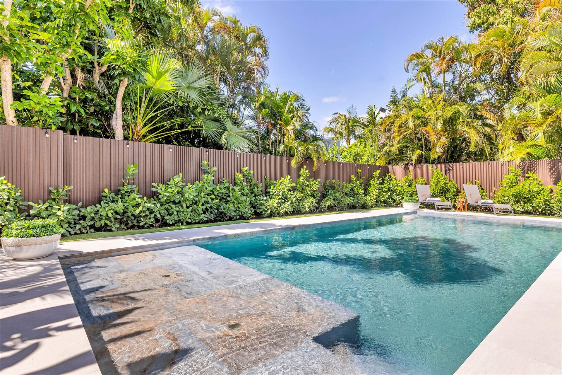 727 NE 17th Way, Fort Lauderdale, Fort Lauderdale, FL 33304 727 NE 17th Way, Fort Lauderdale, Fort Lauderdale, FL 33304