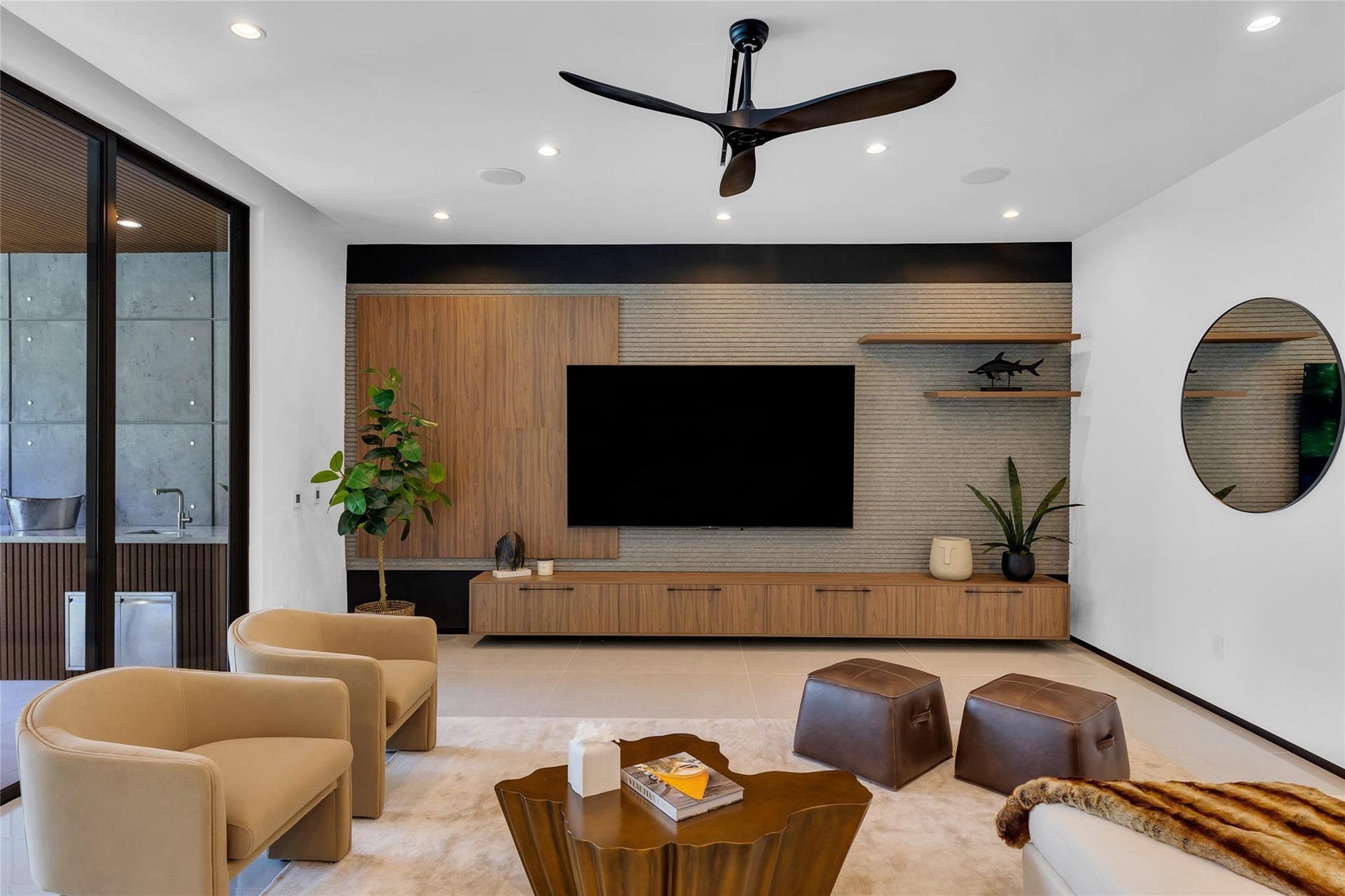 727 NE 17th Way, Fort Lauderdale, Fort Lauderdale, FL 33304 727 NE 17th Way, Fort Lauderdale, Fort Lauderdale, FL 33304