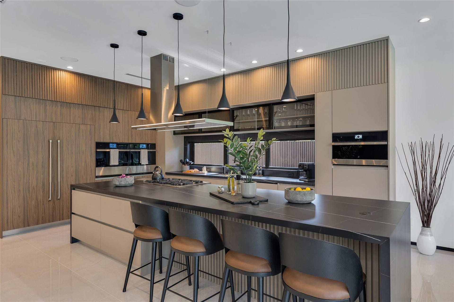 727 NE 17th Way, Fort Lauderdale, Fort Lauderdale, FL 33304 727 NE 17th Way, Fort Lauderdale, Fort Lauderdale, FL 33304