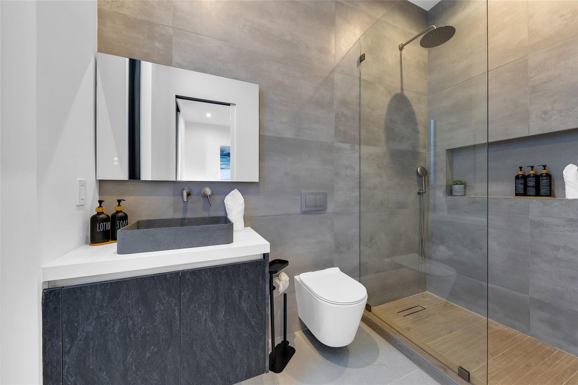 727 NE 17th Way, Fort Lauderdale, Fort Lauderdale, FL 33304 727 NE 17th Way, Fort Lauderdale, Fort Lauderdale, FL 33304