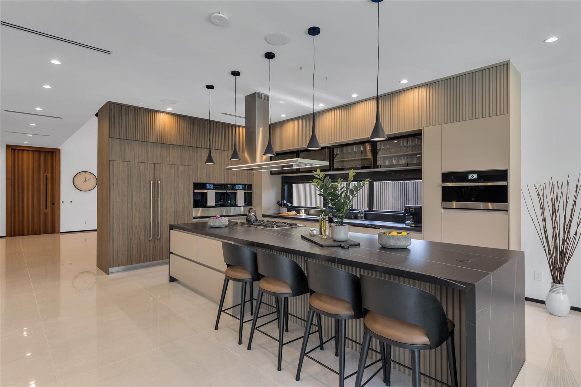 727 NE 17th Way, Fort Lauderdale, Fort Lauderdale, FL 33304 727 NE 17th Way, Fort Lauderdale, Fort Lauderdale, FL 33304