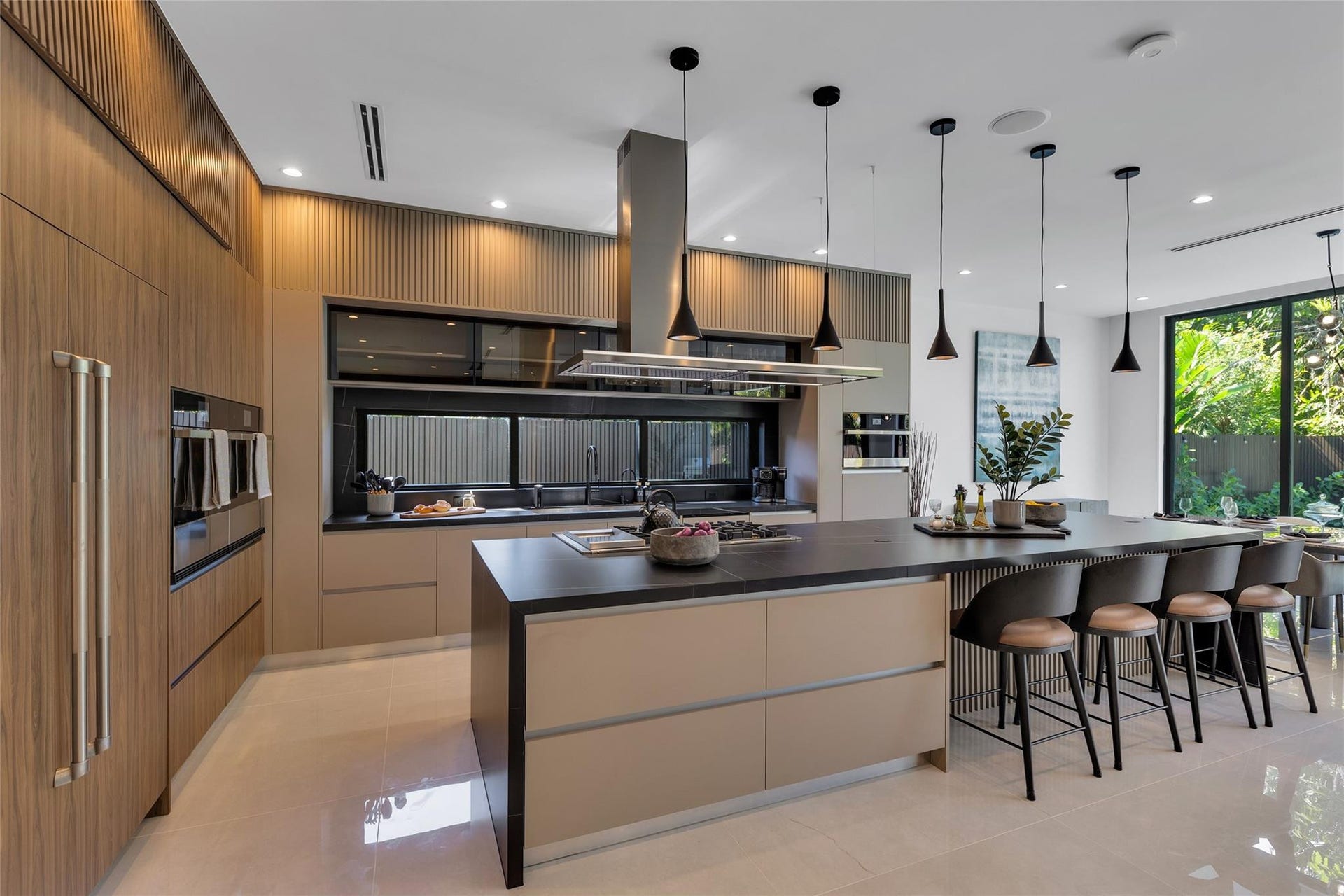 727 NE 17th Way, Fort Lauderdale, Fort Lauderdale, FL 33304 727 NE 17th Way, Fort Lauderdale, Fort Lauderdale, FL 33304