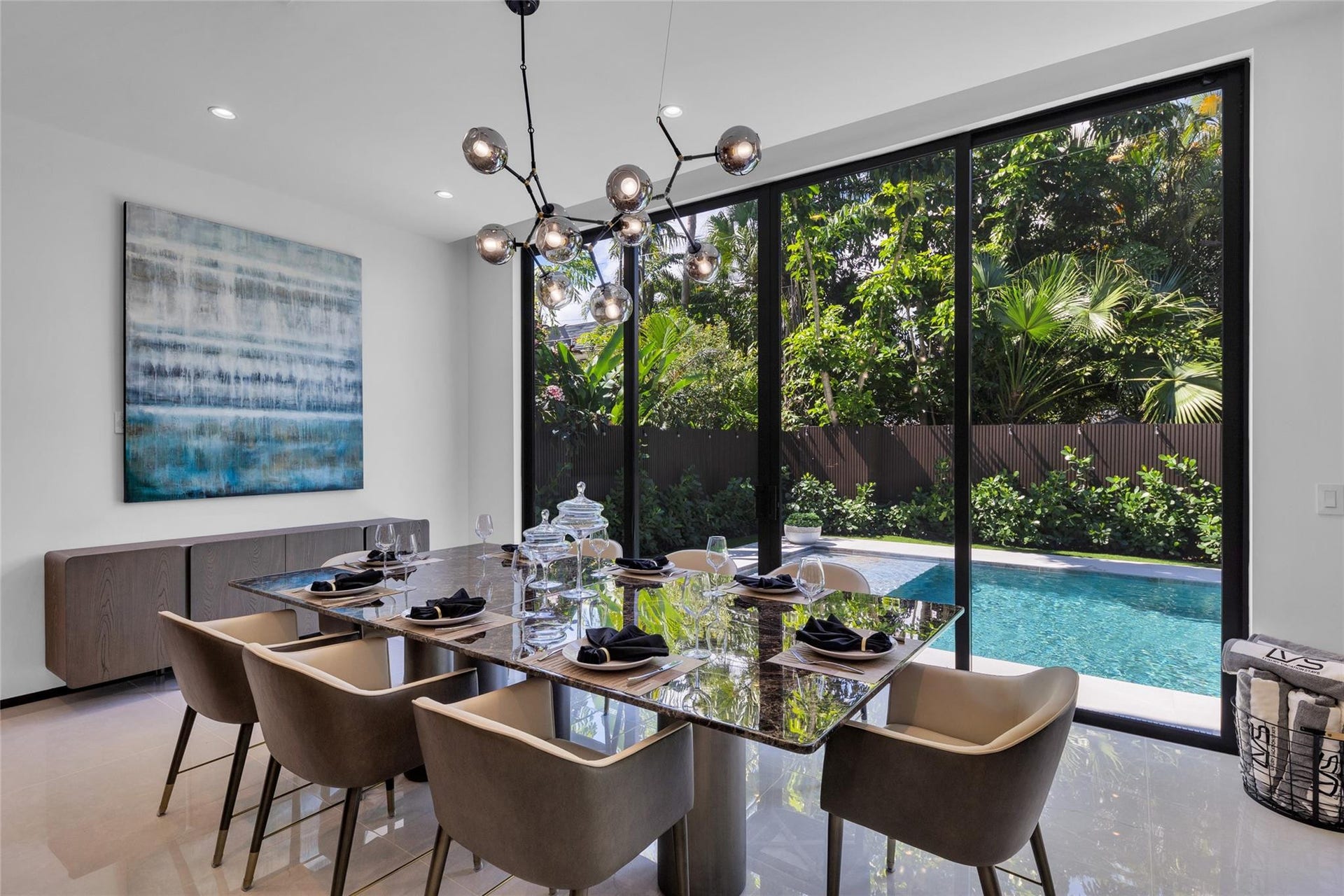 727 NE 17th Way, Fort Lauderdale, Fort Lauderdale, FL 33304 727 NE 17th Way, Fort Lauderdale, Fort Lauderdale, FL 33304