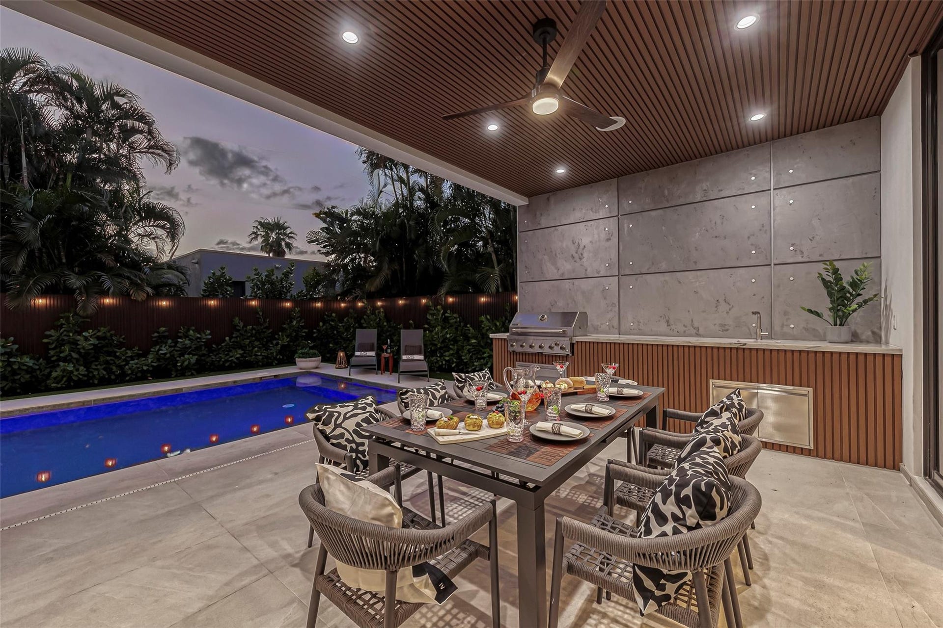 727 NE 17th Way, Fort Lauderdale, Fort Lauderdale, FL 33304 727 NE 17th Way, Fort Lauderdale, Fort Lauderdale, FL 33304