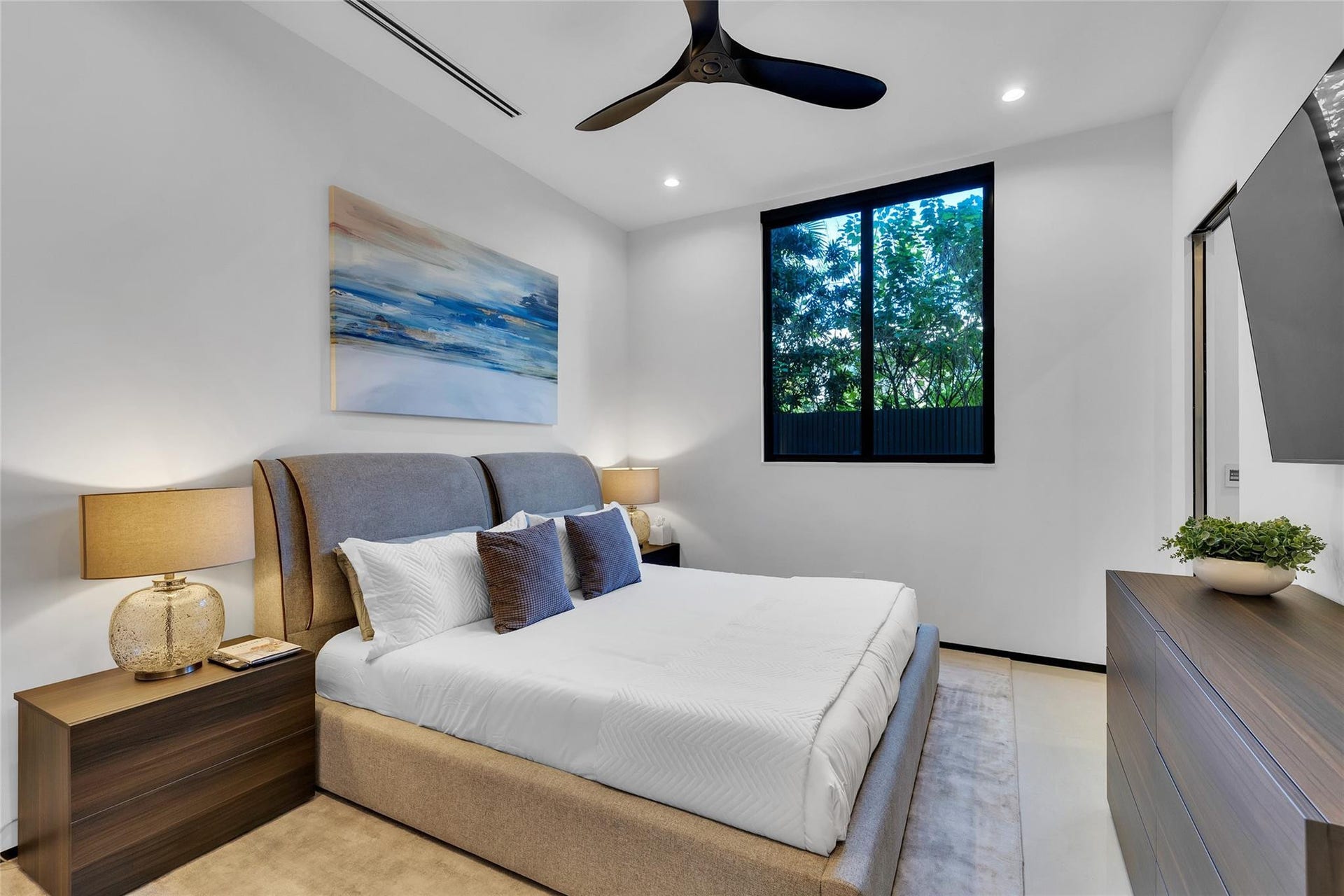 727 NE 17th Way, Fort Lauderdale, Fort Lauderdale, FL 33304 727 NE 17th Way, Fort Lauderdale, Fort Lauderdale, FL 33304