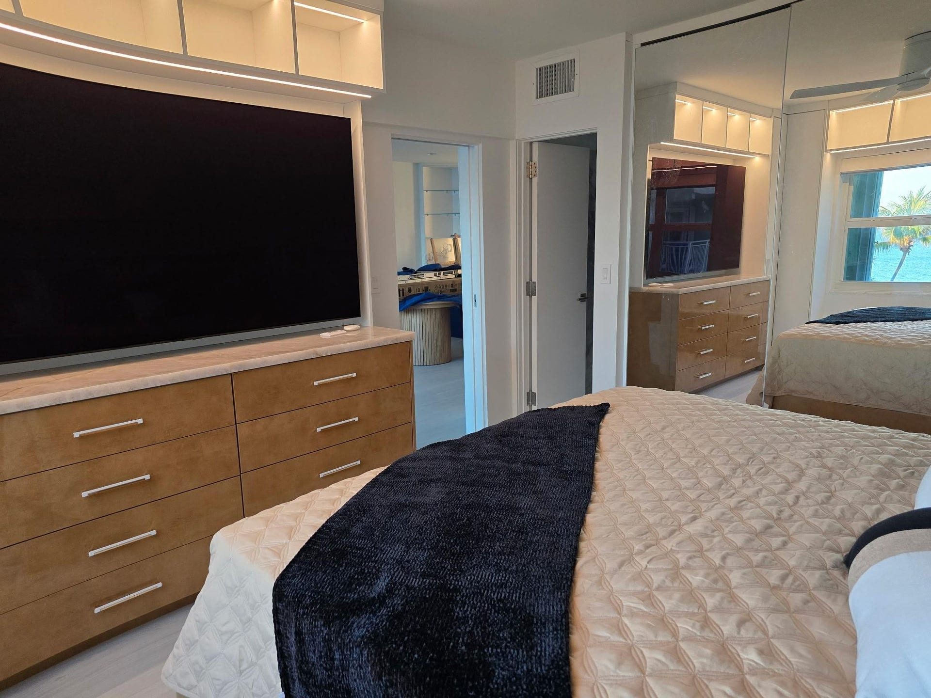 1035 Hillsboro Mile, #32, Hillsboro Beach, Hillsboro Beach, FL 33062