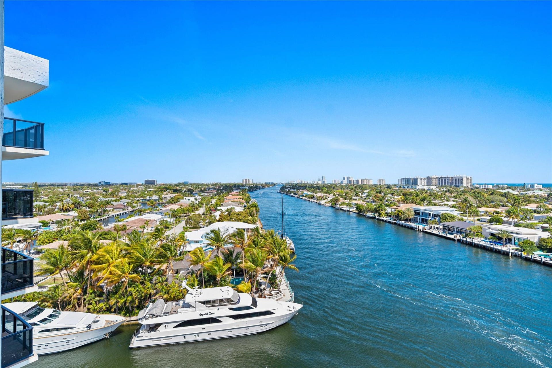DIRECT INTRACOASTAL VIEW