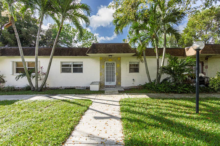 Property photo for 437 SW Natura Avenue, #F, Deerfield Beach, FL