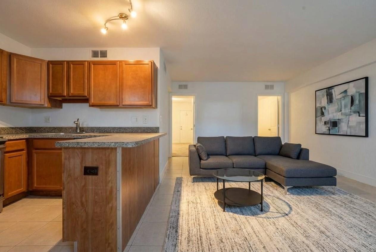 2660 NE 8th Avenue, #102, Wilton Manors, FL 33334 2660 NE 8th Avenue, #102, Wilton Manors, FL 33334