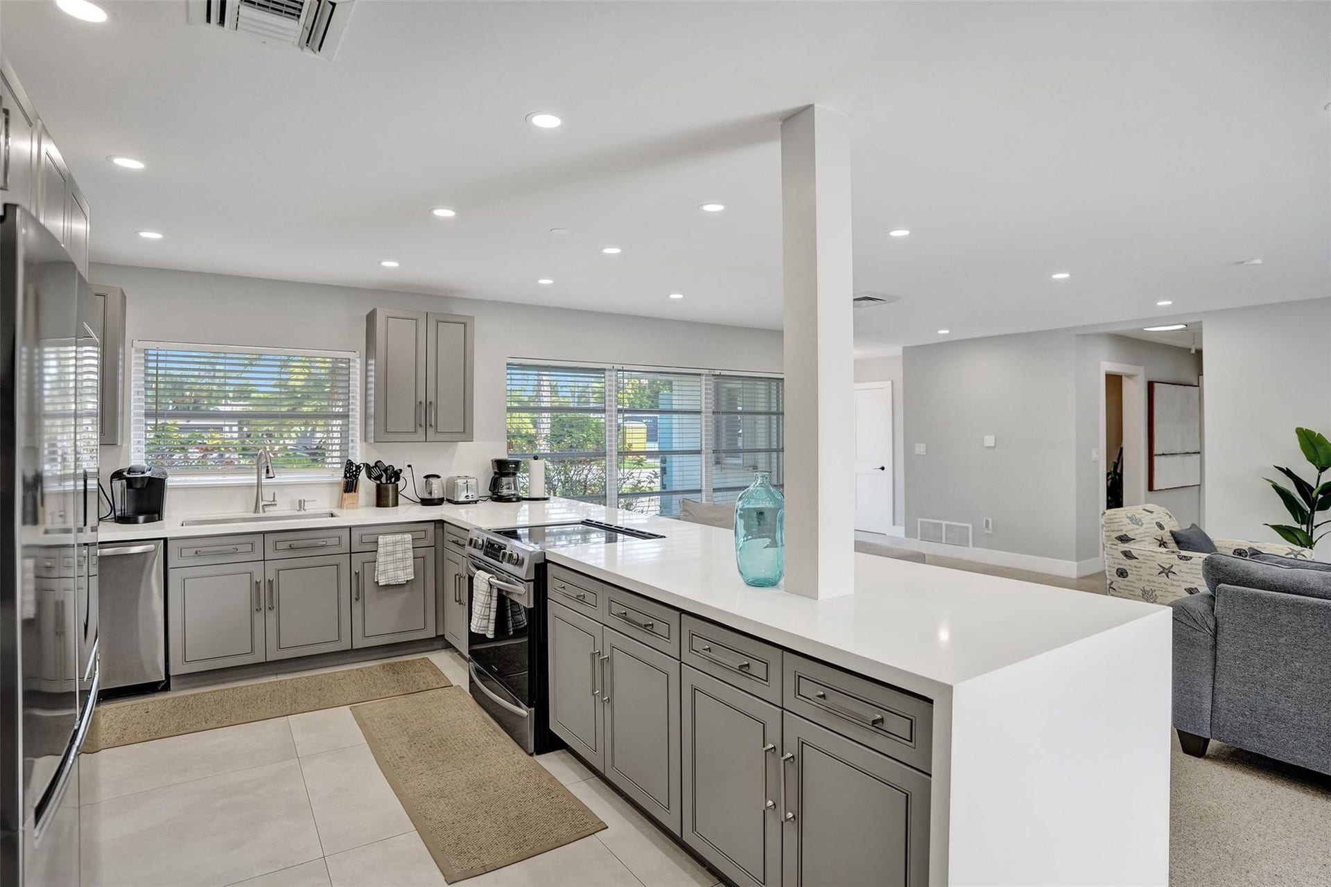 260 Allenwood Drive, Lauderdale By The Sea, FL 33308 260 Allenwood Drive, Lauderdale By The Sea, FL 33308