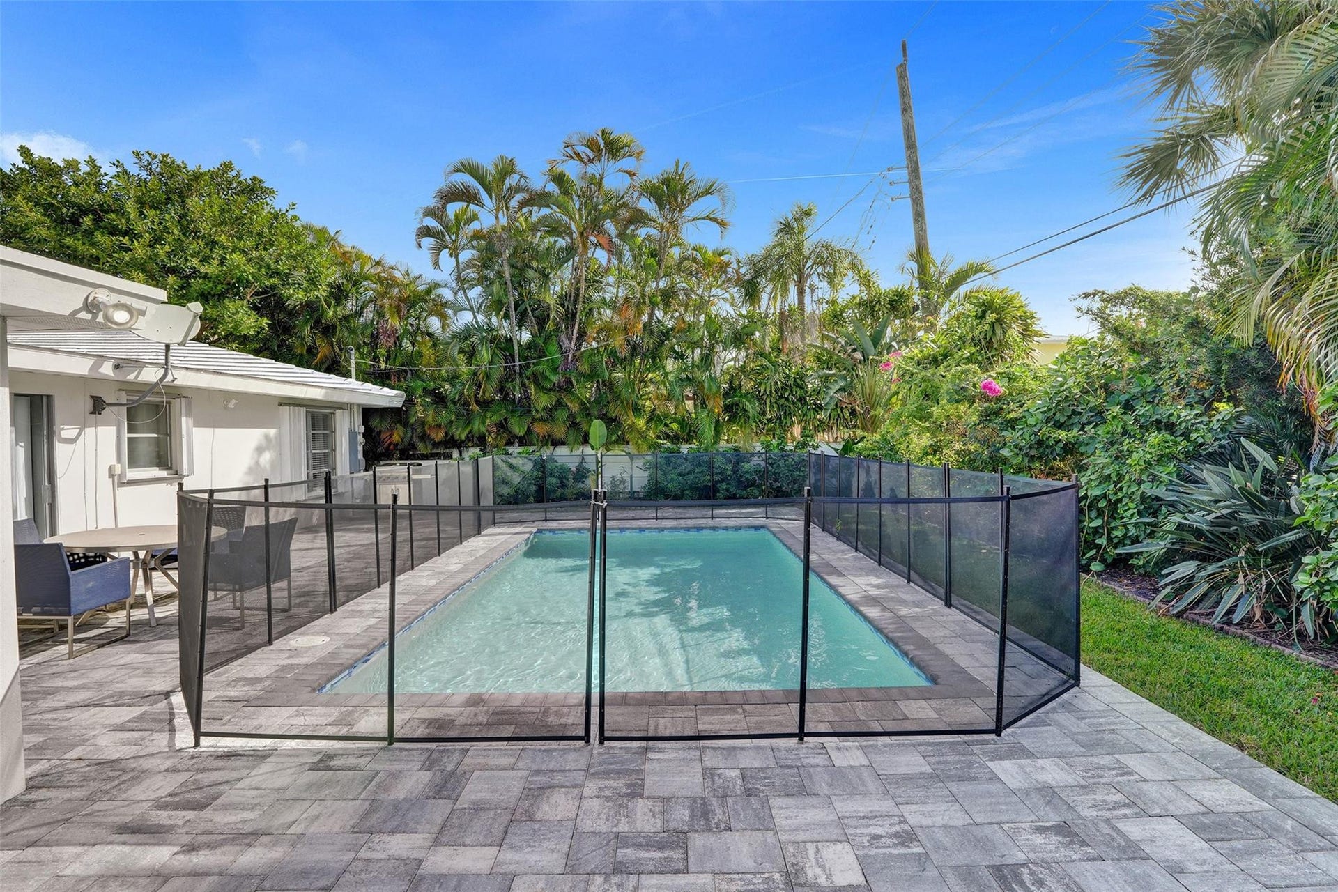 260 Allenwood Drive, Lauderdale By The Sea, FL 33308 260 Allenwood Drive, Lauderdale By The Sea, FL 33308
