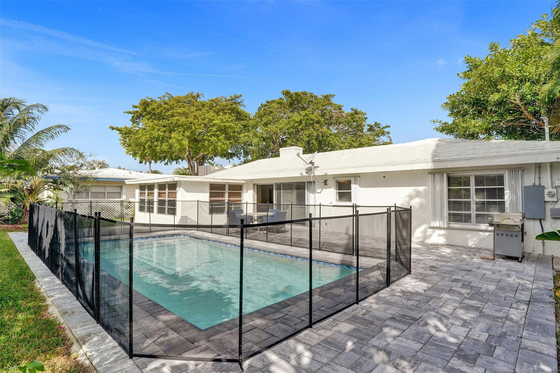 260 Allenwood Drive, Lauderdale By The Sea, FL 33308 260 Allenwood Drive, Lauderdale By The Sea, FL 33308
