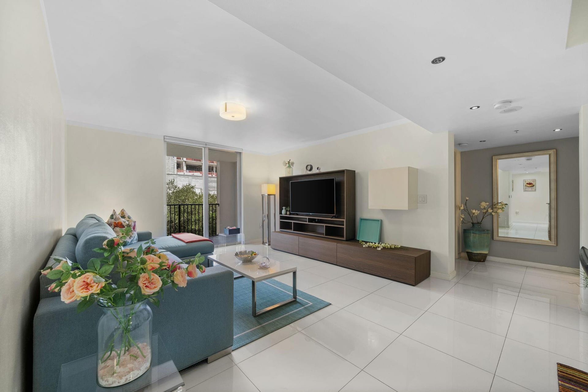 520 SE 5th Avenue, #2406, Fort Lauderdale, FL 33301