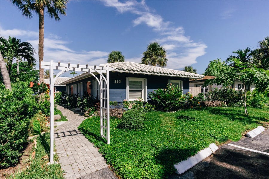 Property photo for 213 Hibiscus Avenue, Pompano Beach, FL