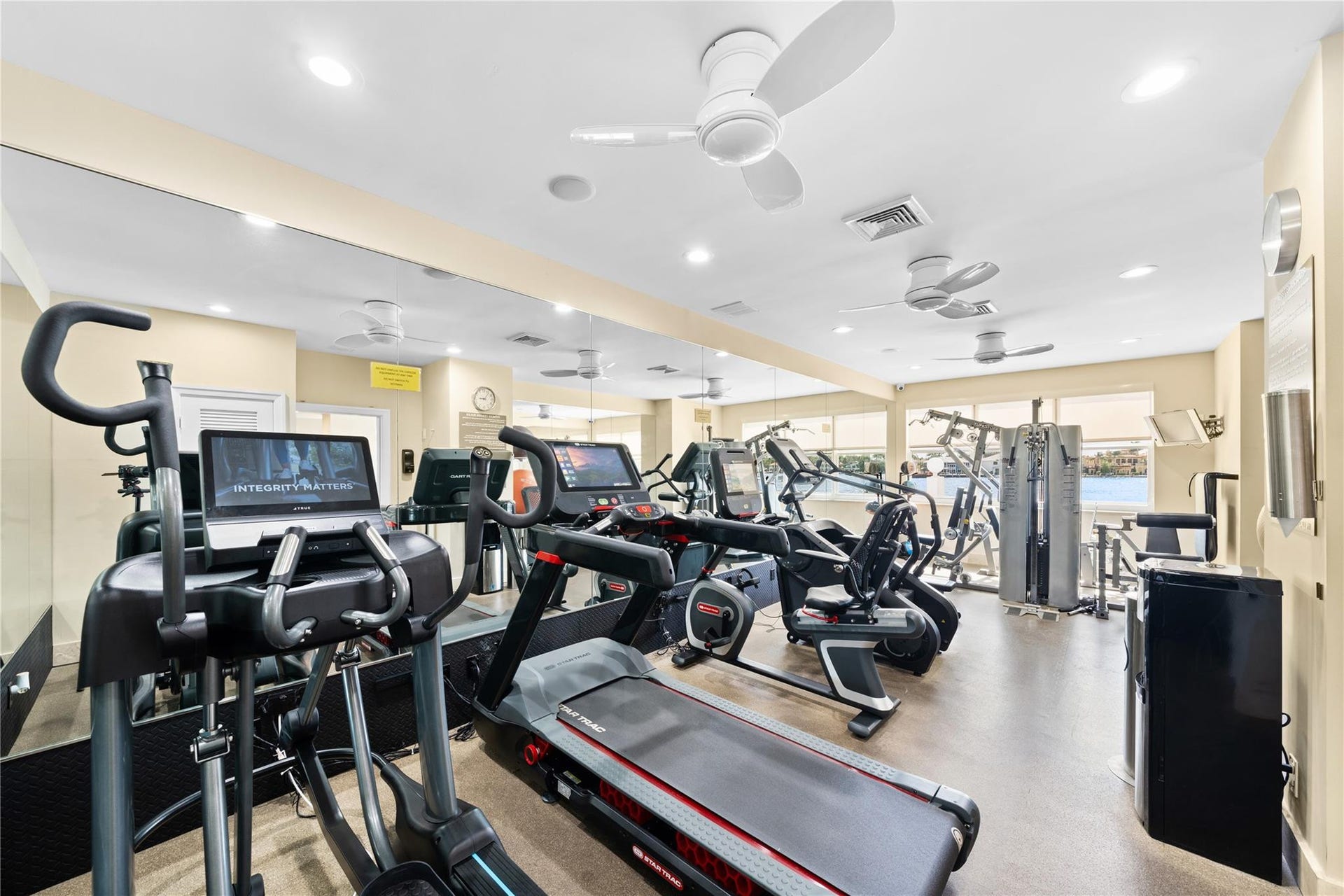 511 Bayshore Drive, #501, Fort Lauderdale, FL 33304 511 Bayshore Drive, #501, Fort Lauderdale, FL 33304