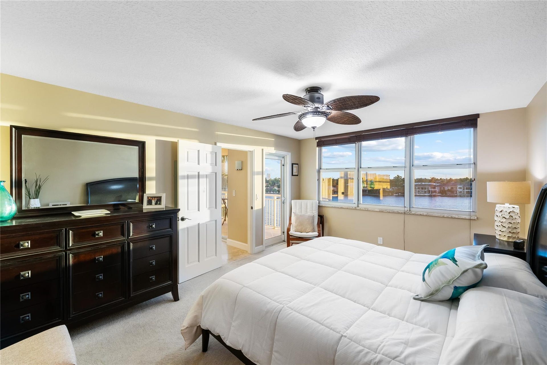 511 Bayshore Drive, #501, Fort Lauderdale, FL 33304 511 Bayshore Drive, #501, Fort Lauderdale, FL 33304