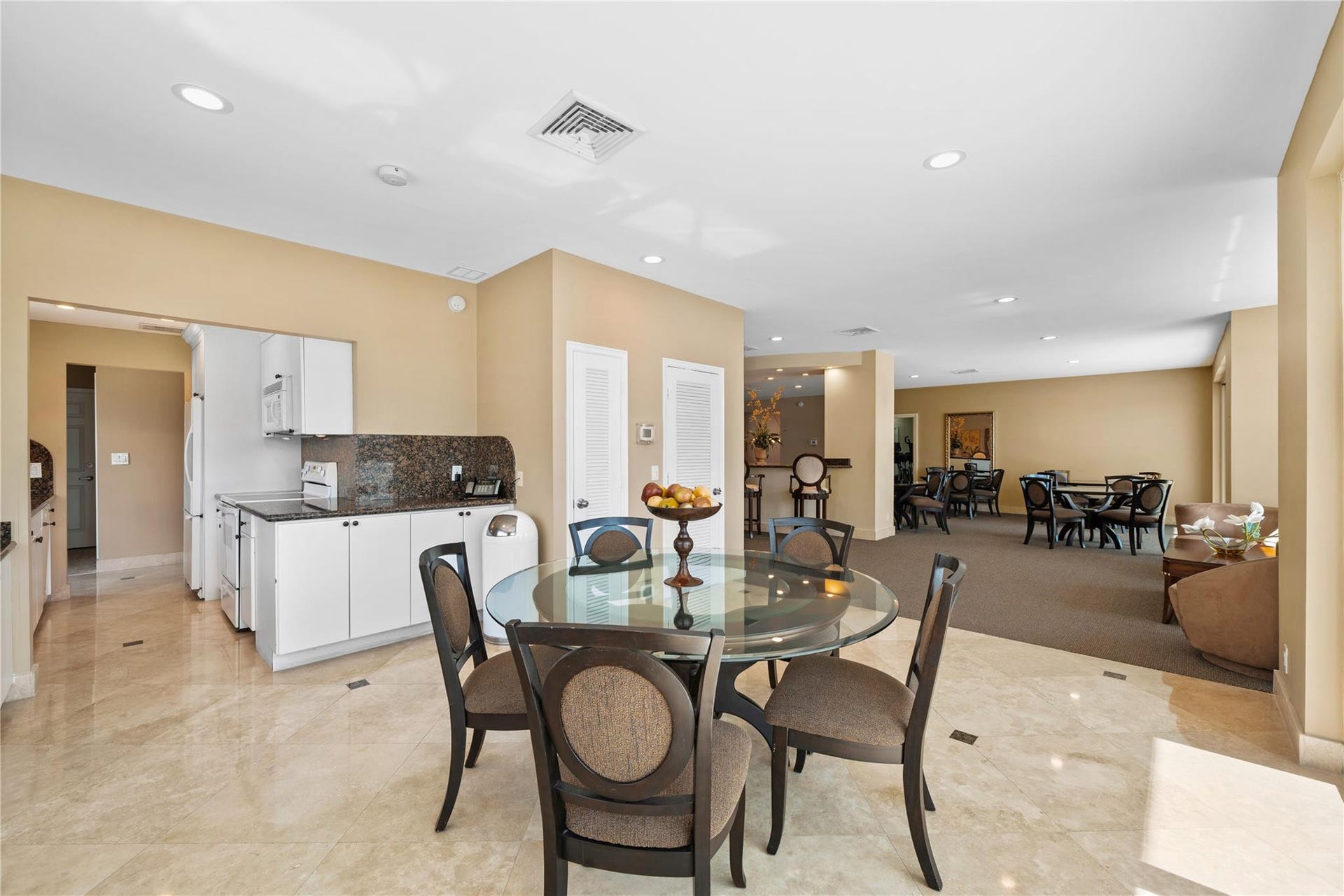 511 Bayshore Drive, #501, Fort Lauderdale, FL 33304 511 Bayshore Drive, #501, Fort Lauderdale, FL 33304