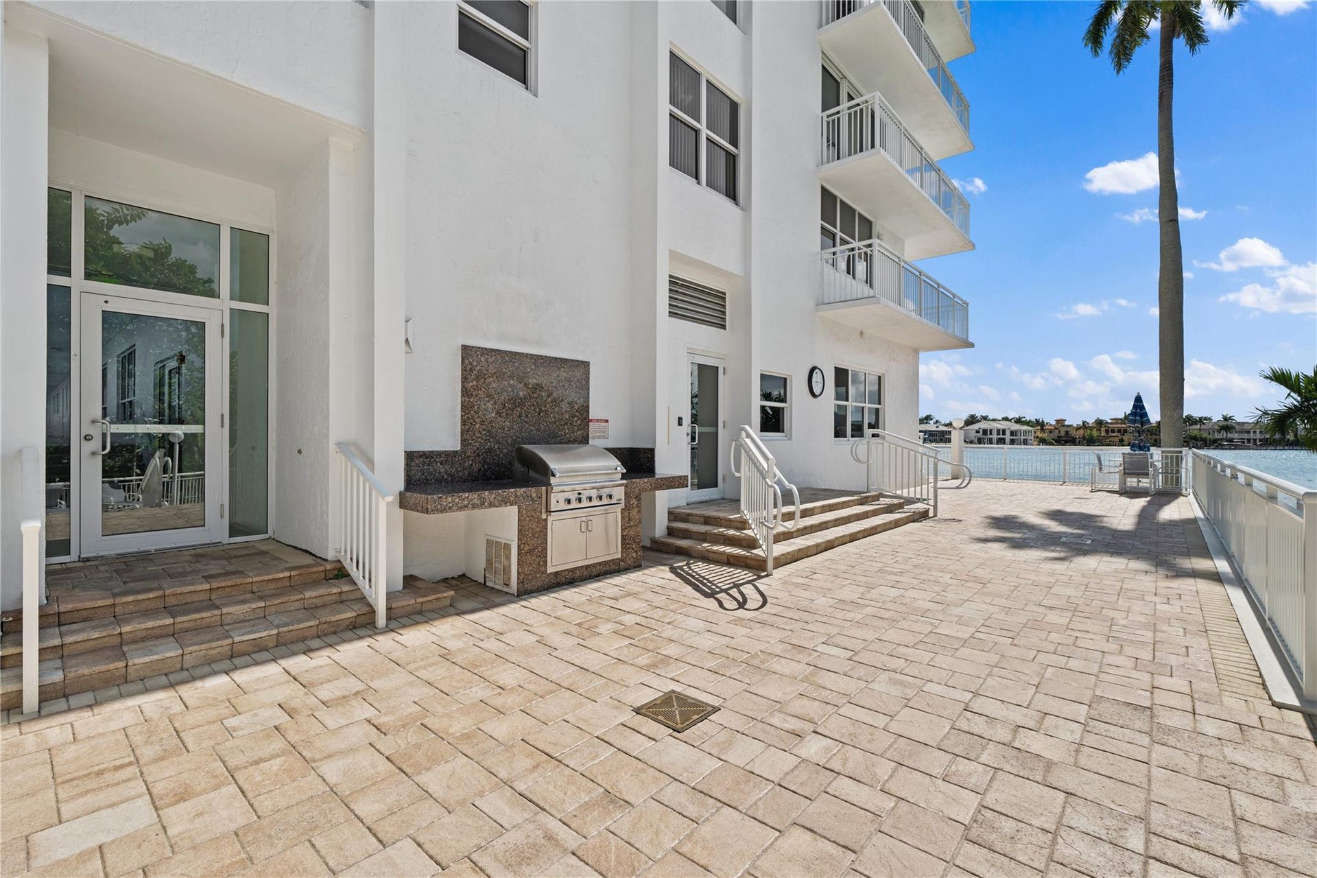 511 Bayshore Drive, #501, Fort Lauderdale, FL 33304 511 Bayshore Drive, #501, Fort Lauderdale, FL 33304