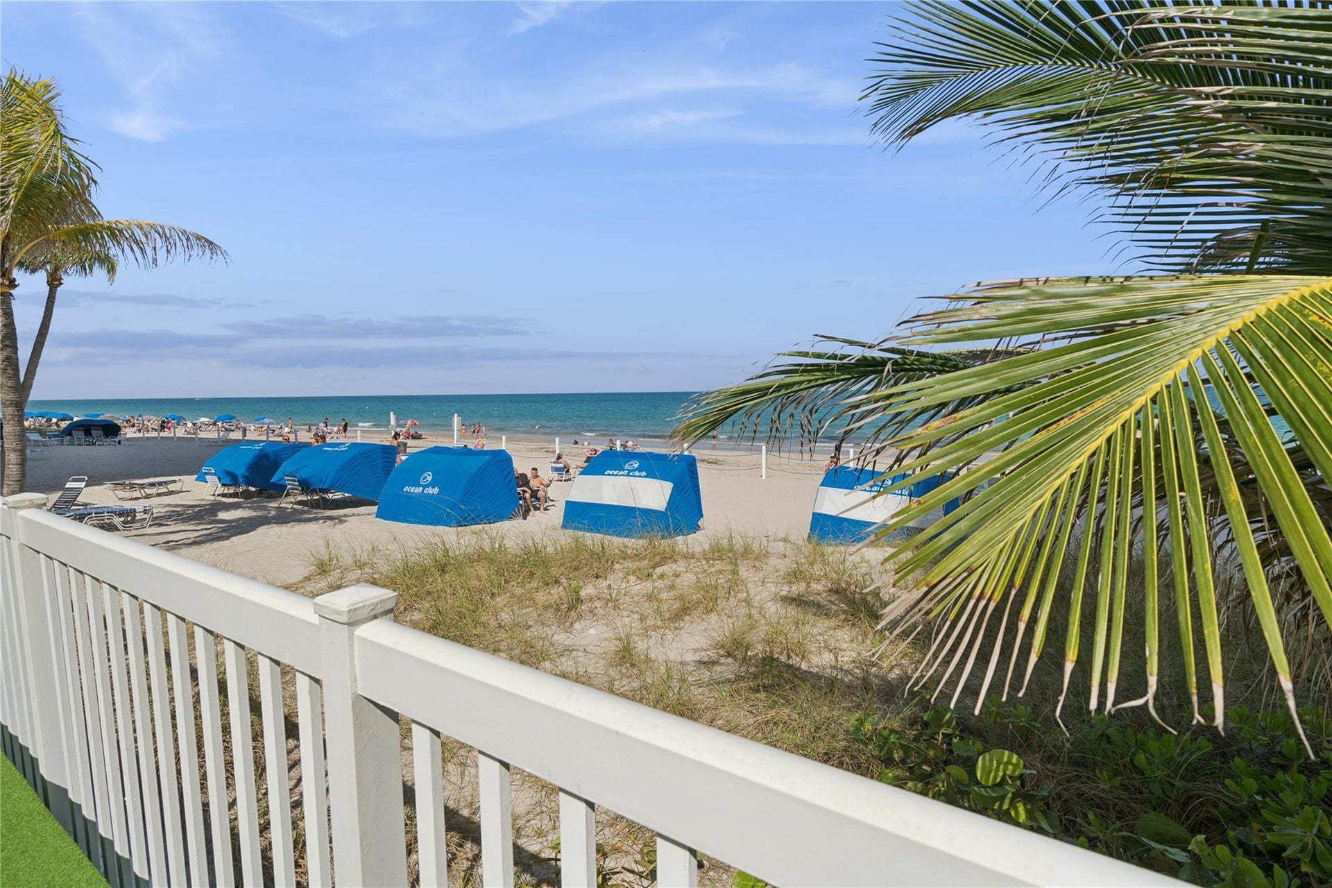 4020 Galt Ocean Drive, #1101, Fort Lauderdale, FL 33308 rooftop pool and lounge deck