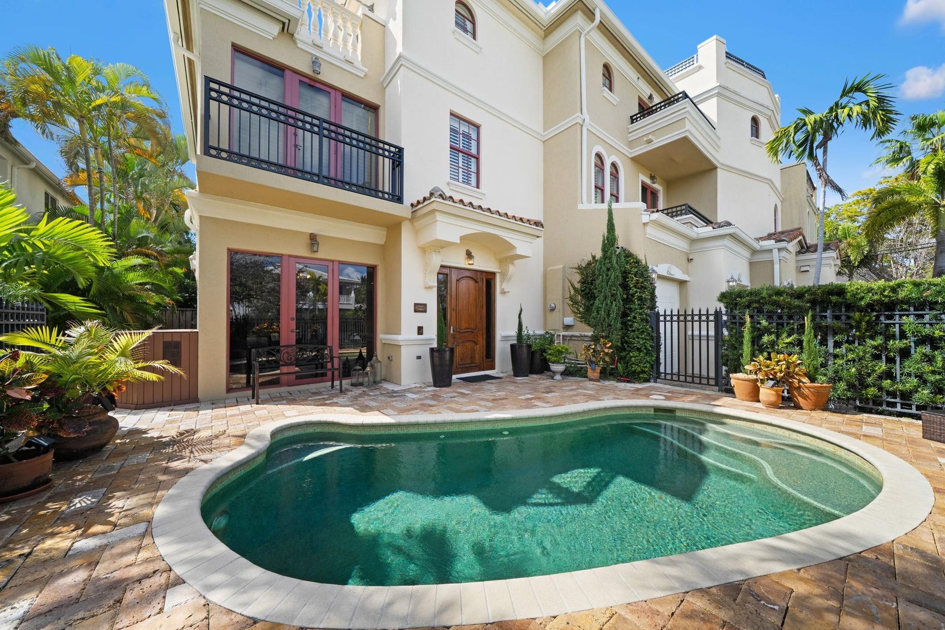 645 NE 17th Way, #645, Fort Lauderdale, FL 33304 645 NE 17th Way, #645, Fort Lauderdale, FL 33304