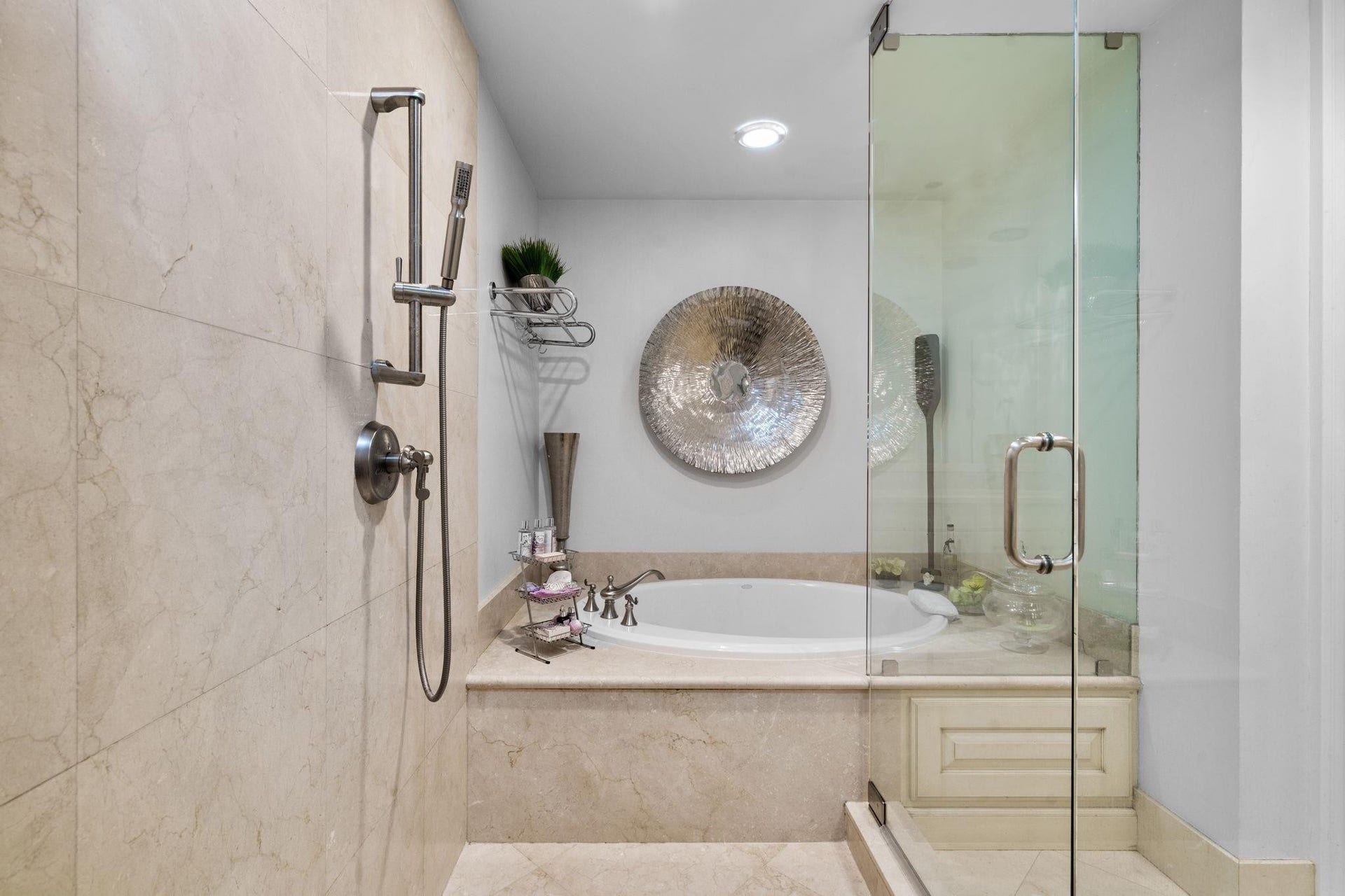 645 NE 17th Way, #645, Fort Lauderdale, FL 33304 645 NE 17th Way, #645, Fort Lauderdale, FL 33304