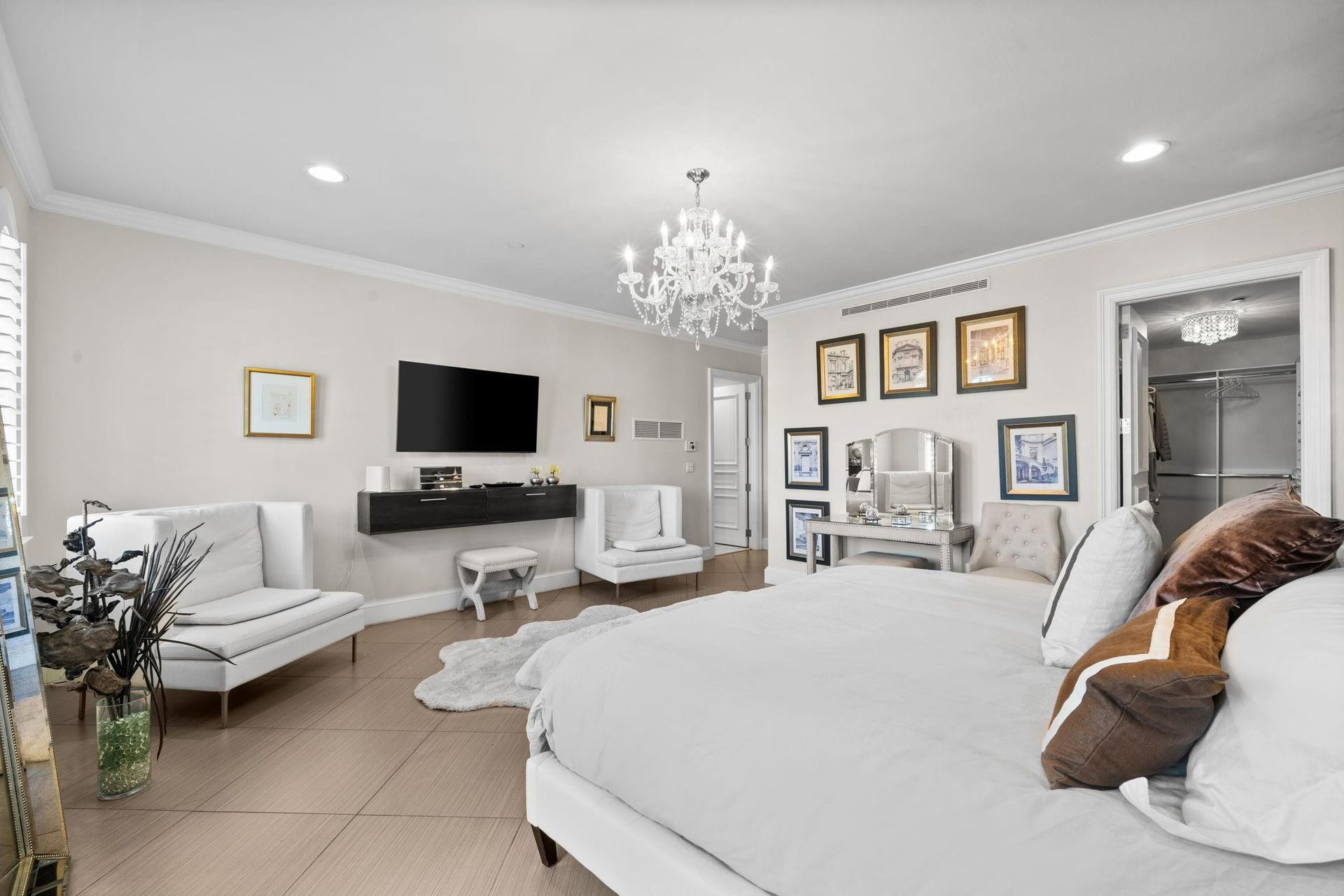 645 NE 17th Way, #645, Fort Lauderdale, FL 33304 645 NE 17th Way, #645, Fort Lauderdale, FL 33304