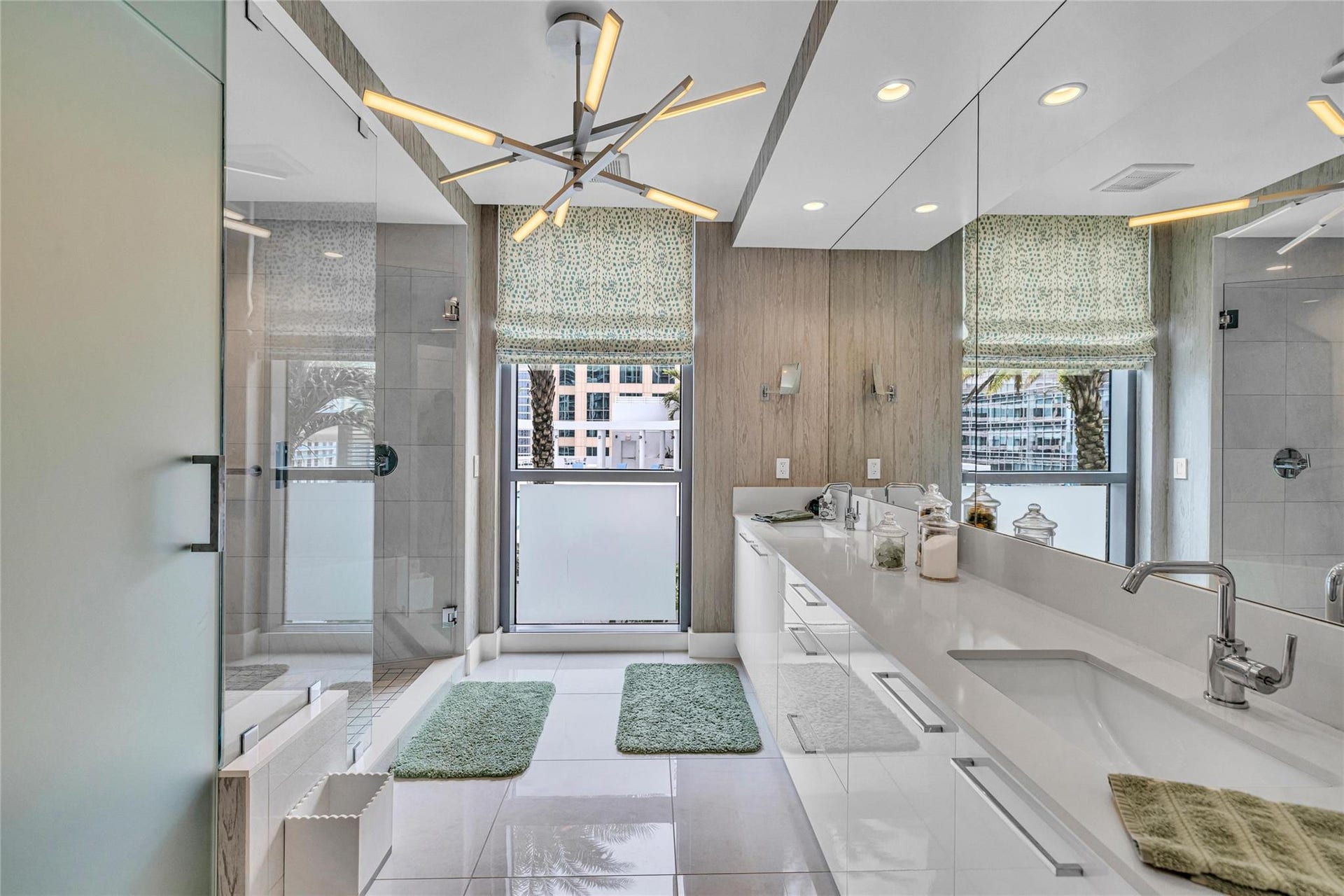 100 E Las Olas Boulevard, #1701, Fort Lauderdale, Fort Lauderdale, FL 33301 100 E Las Olas Boulevard, #1701, Fort Lauderdale, Fort Lauderdale, FL 33301