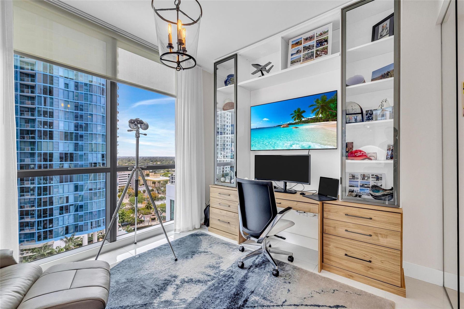 100 E Las Olas Boulevard, #1701, Fort Lauderdale, Fort Lauderdale, FL 33301 100 E Las Olas Boulevard, #1701, Fort Lauderdale, Fort Lauderdale, FL 33301
