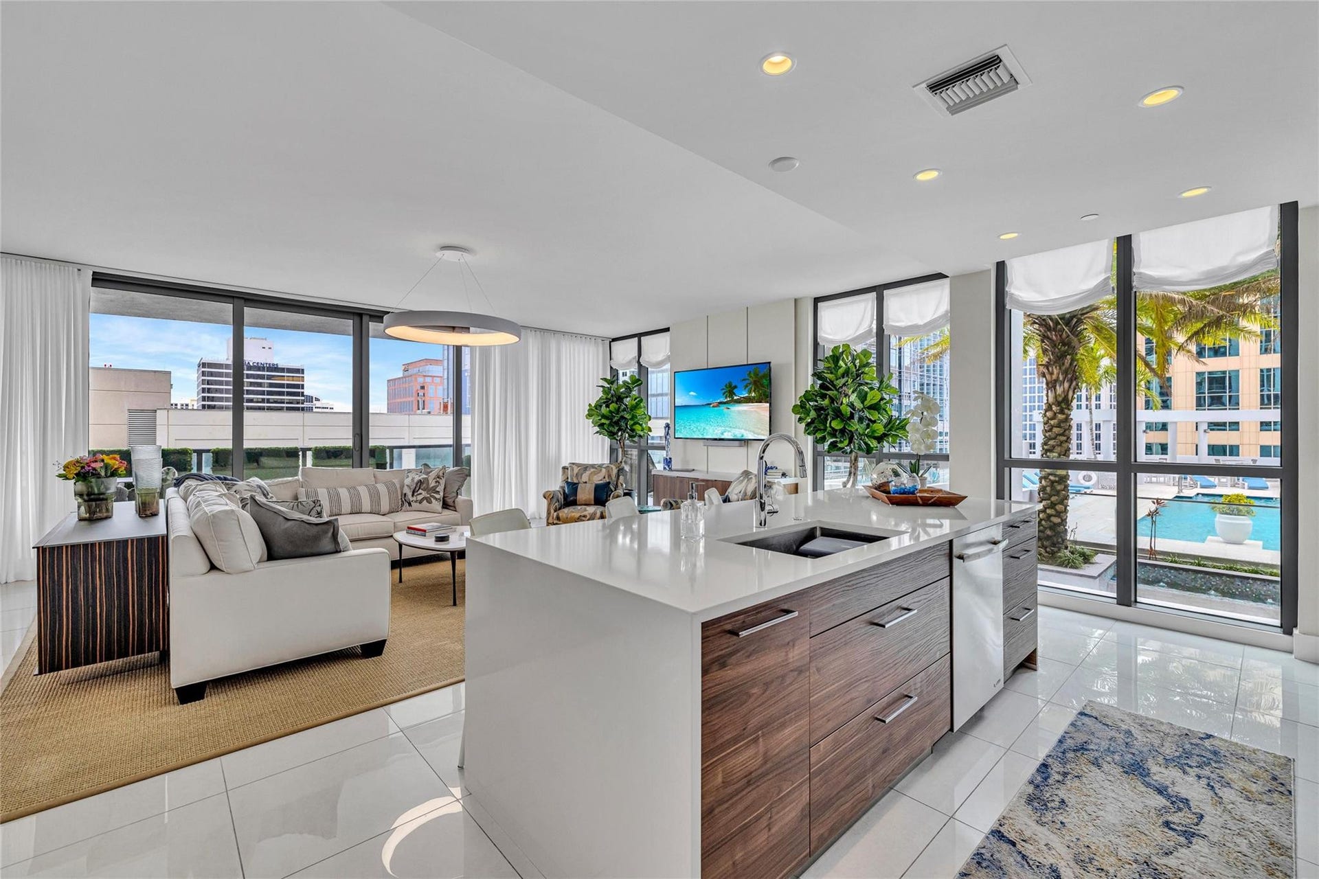 100 E Las Olas Boulevard, #1701, Fort Lauderdale, Fort Lauderdale, FL 33301 100 E Las Olas Boulevard, #1701, Fort Lauderdale, Fort Lauderdale, FL 33301