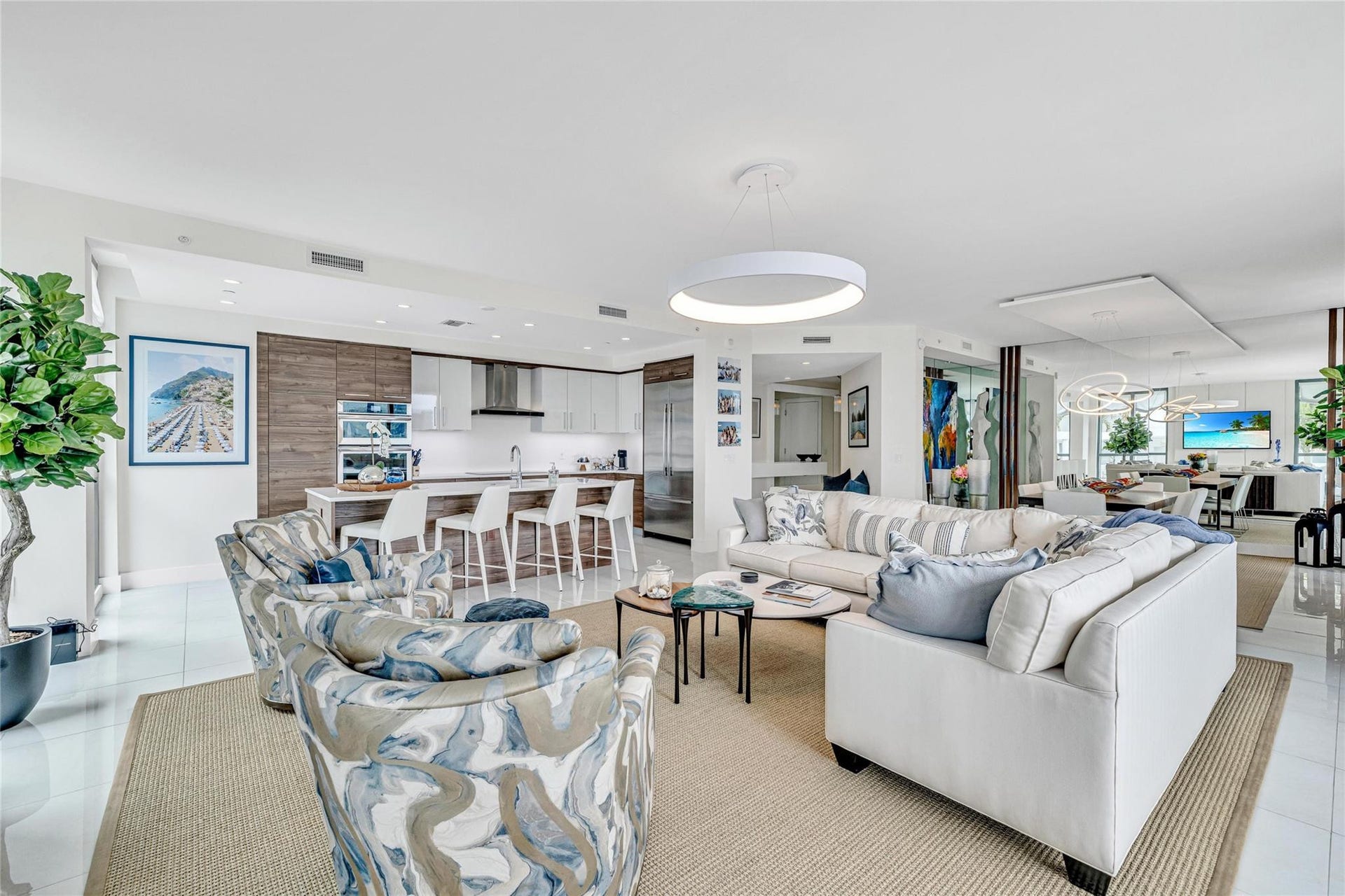 100 E Las Olas Boulevard, #1701, Fort Lauderdale, Fort Lauderdale, FL 33301 100 E Las Olas Boulevard, #1701, Fort Lauderdale, Fort Lauderdale, FL 33301