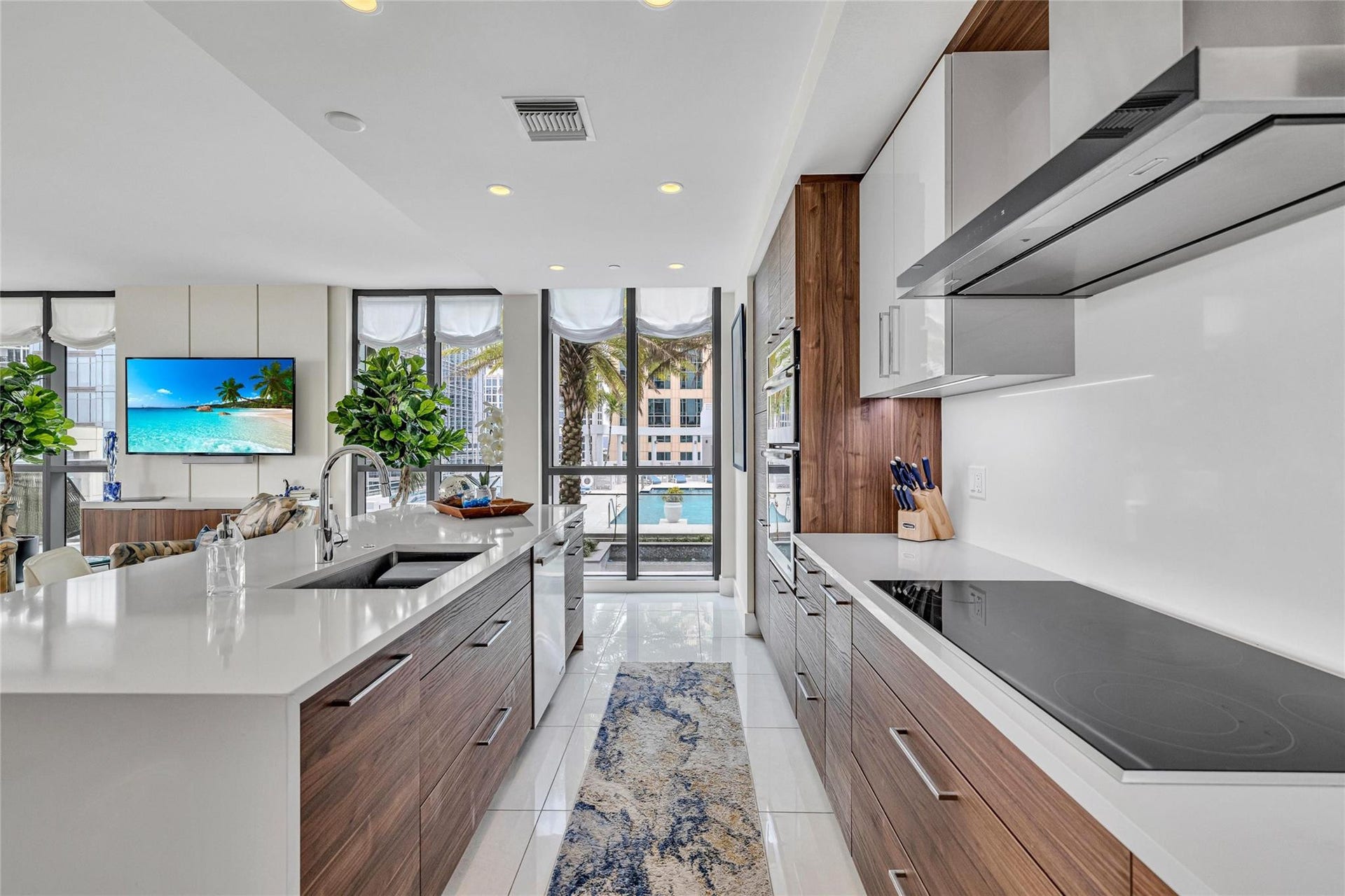 100 E Las Olas Boulevard, #1701, Fort Lauderdale, Fort Lauderdale, FL 33301 100 E Las Olas Boulevard, #1701, Fort Lauderdale, Fort Lauderdale, FL 33301