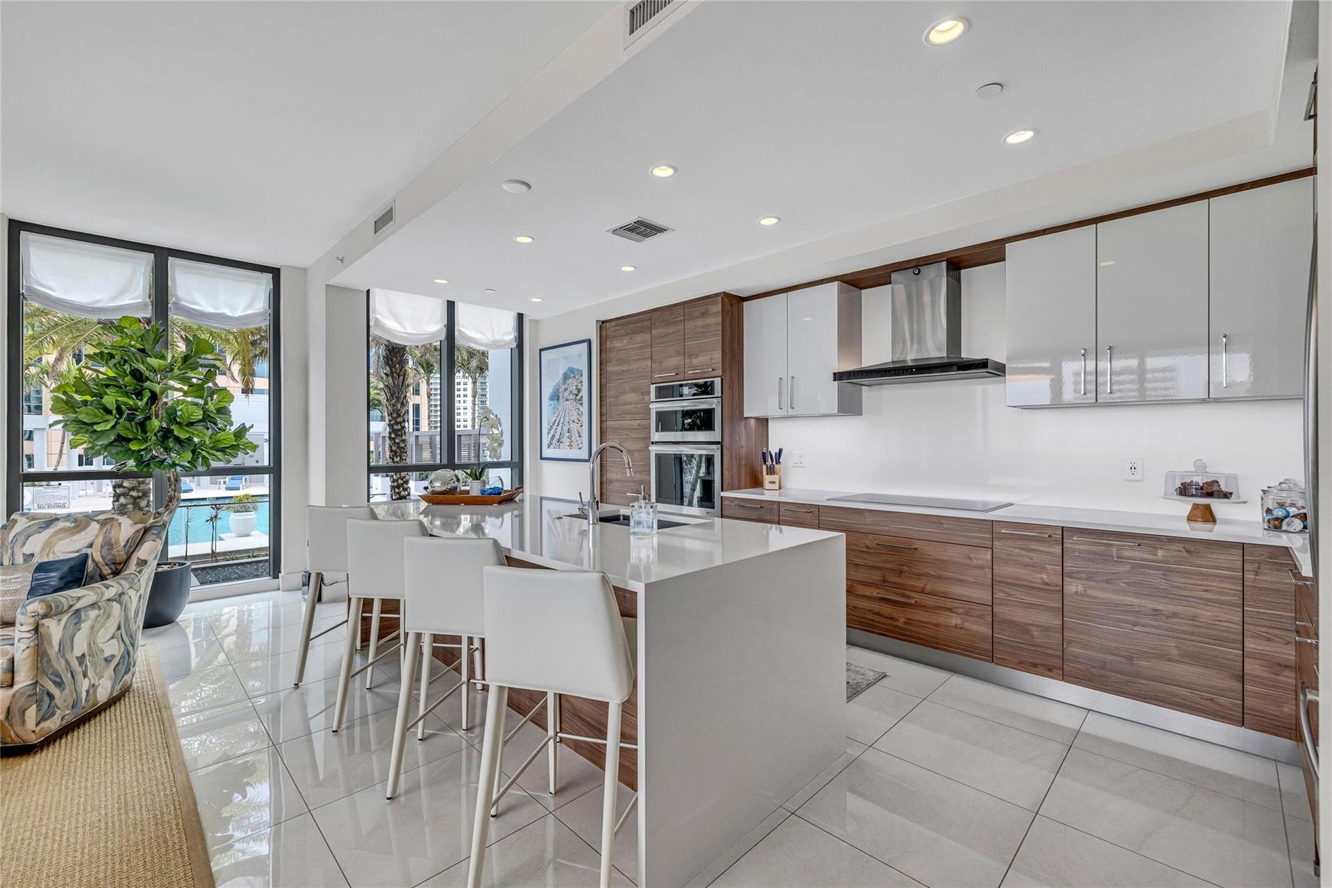100 E Las Olas Boulevard, #1701, Fort Lauderdale, Fort Lauderdale, FL 33301 100 E Las Olas Boulevard, #1701, Fort Lauderdale, Fort Lauderdale, FL 33301