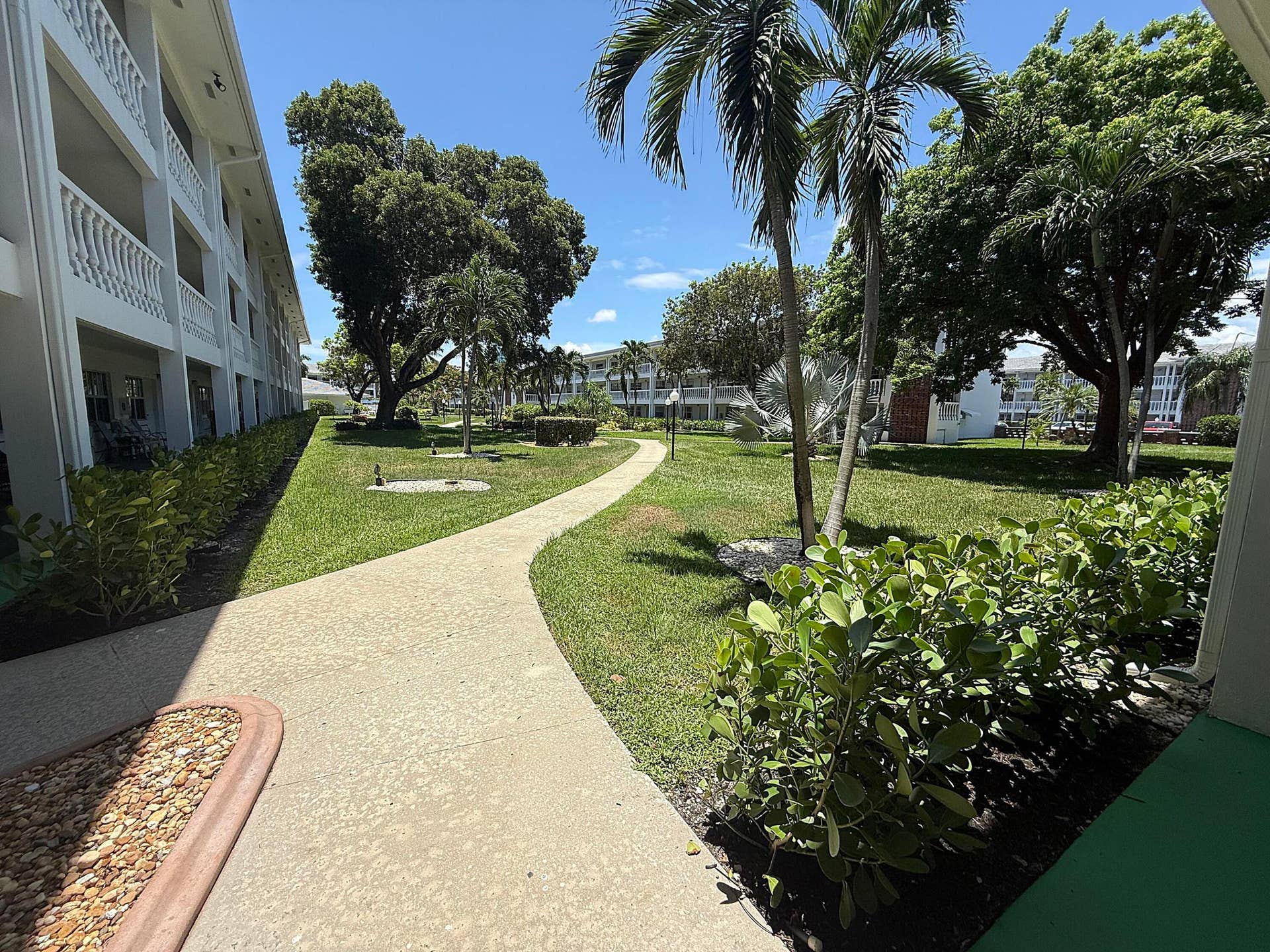 5208 NE 24th Terrace, #F106, Fort Lauderdale, FL 33308 MB8