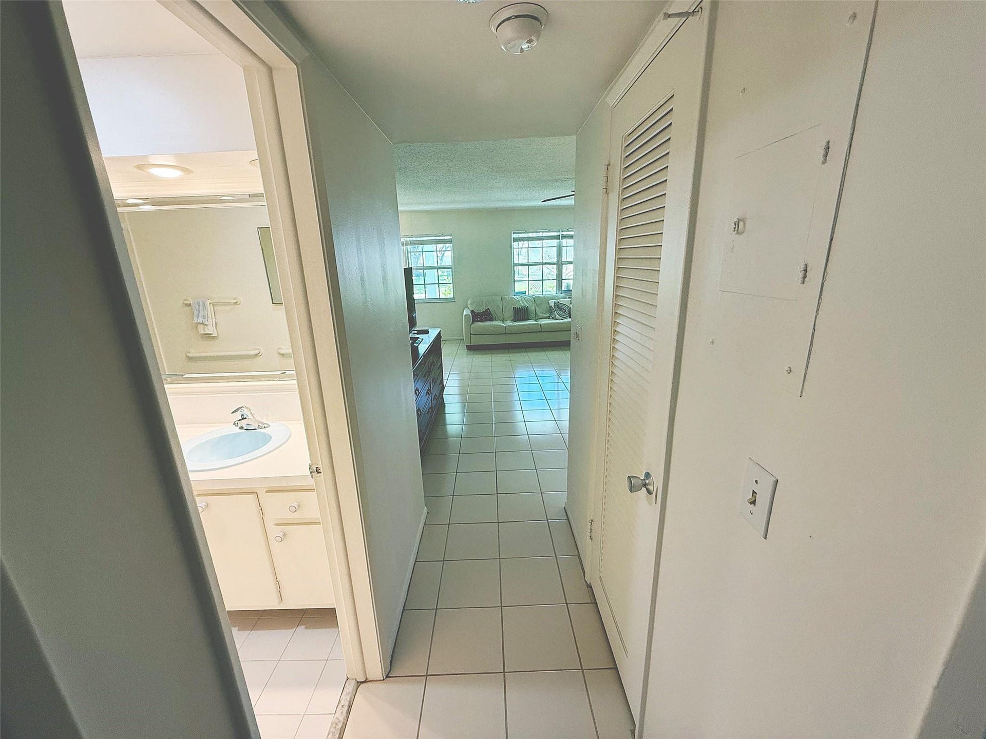 5208 NE 24th Terrace, #F106, Fort Lauderdale, FL 33308 Photo 9