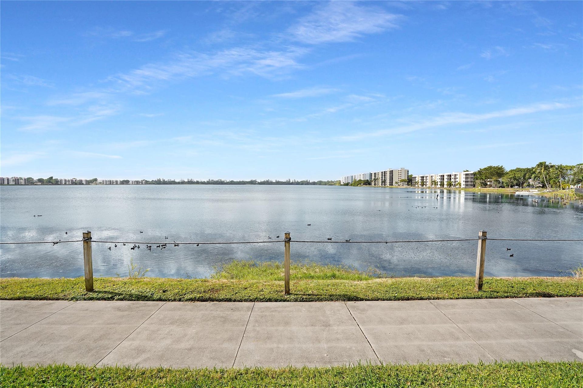 109 Lake Emerald Drive, #110, Oakland Park, Oakland Park, FL 33309