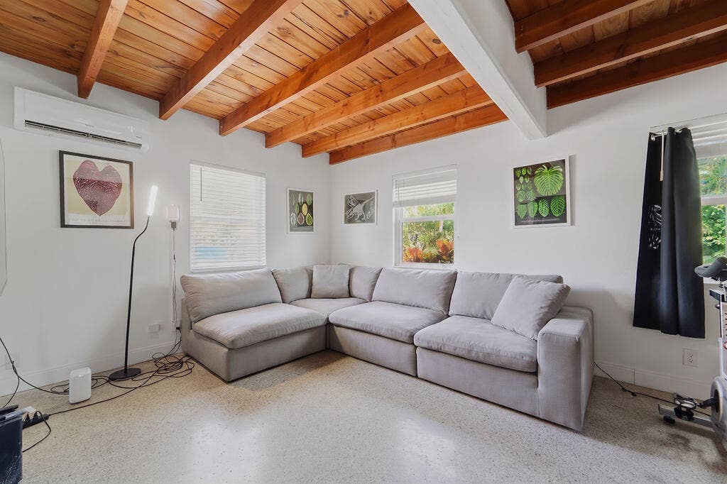 234NE5thDelray_10