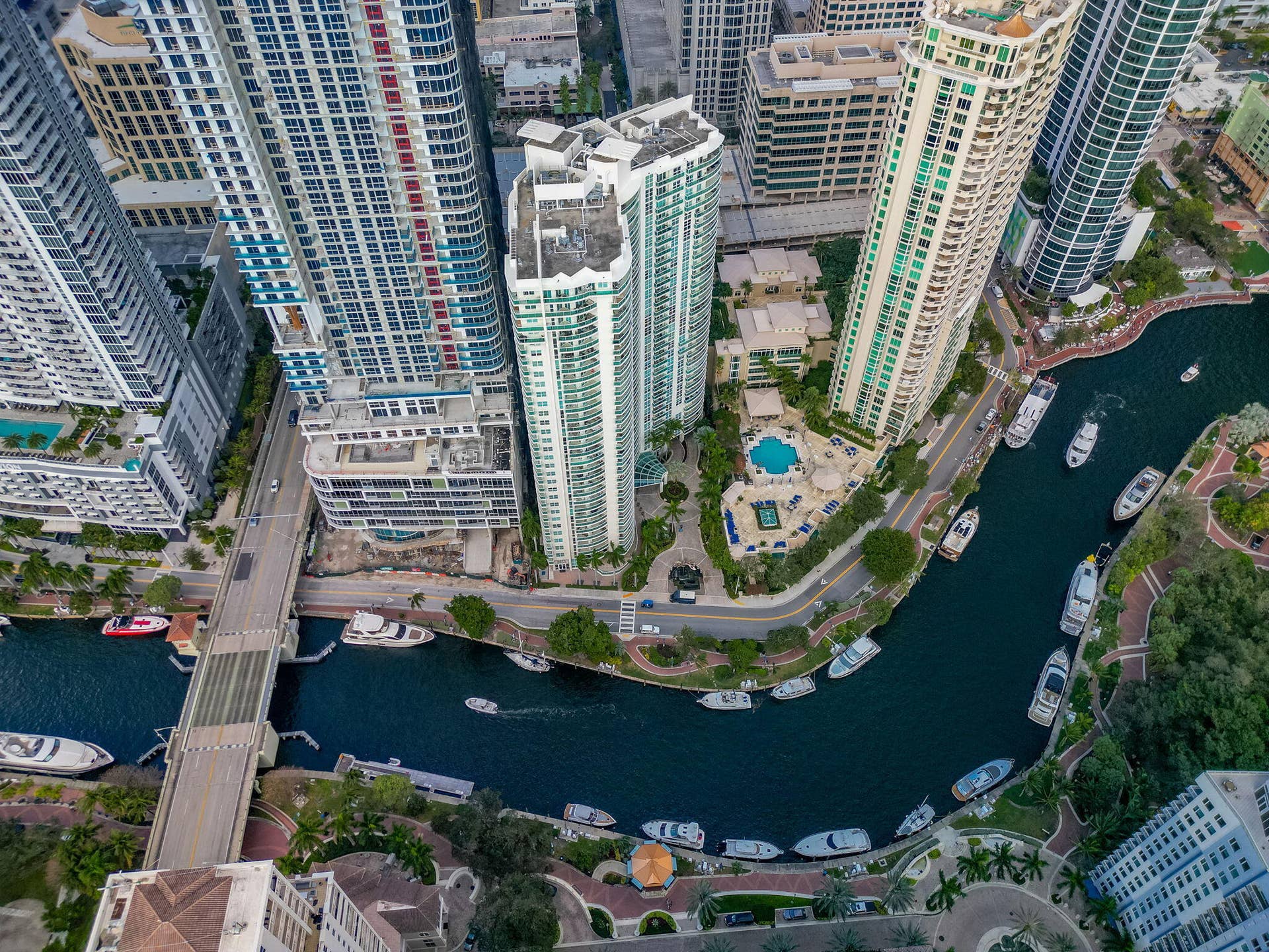 347 N New River Drive, #1506, Fort Lauderdale, FL 33301 19-web-or-mls-36-print-DJI_0572