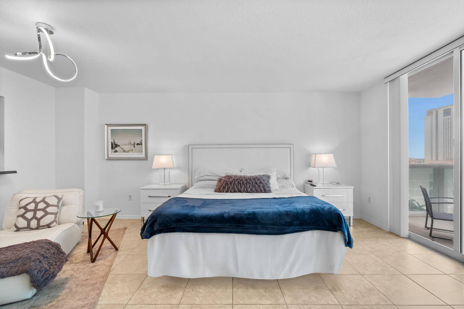 347 N New River Drive, #1506, Fort Lauderdale, FL 33301 3-web-or-mls-A7R09376 copy