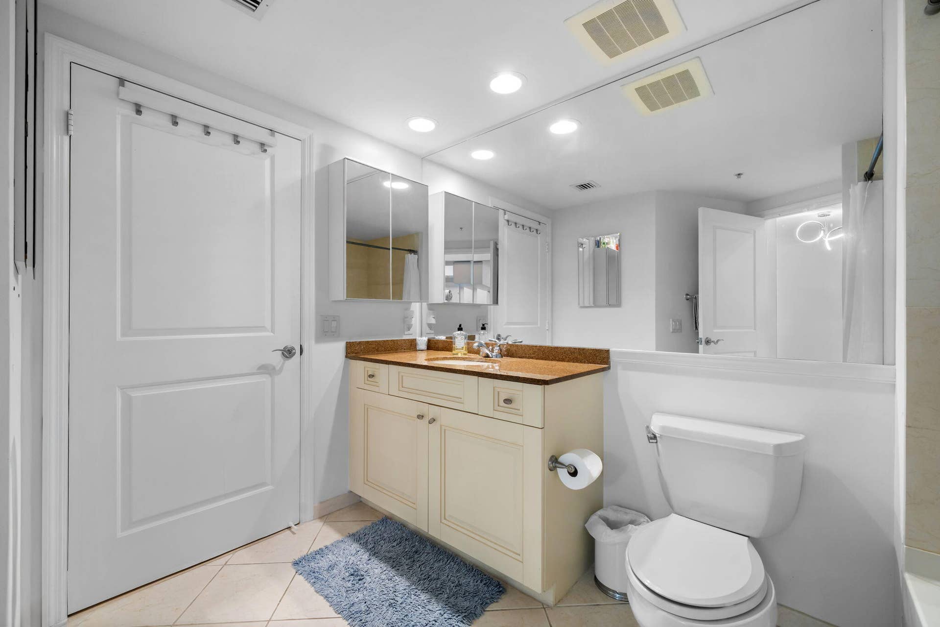 347 N New River Drive, #1506, Fort Lauderdale, FL 33301 12-web-or-mls-A7R09412 copy