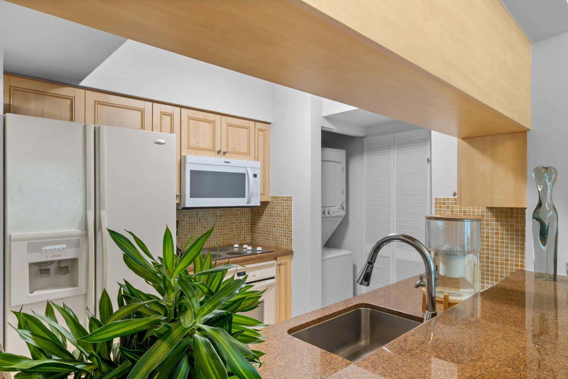 347 N New River Drive, #1506, Fort Lauderdale, FL 33301 7-web-or-mls-A7R09401 copy