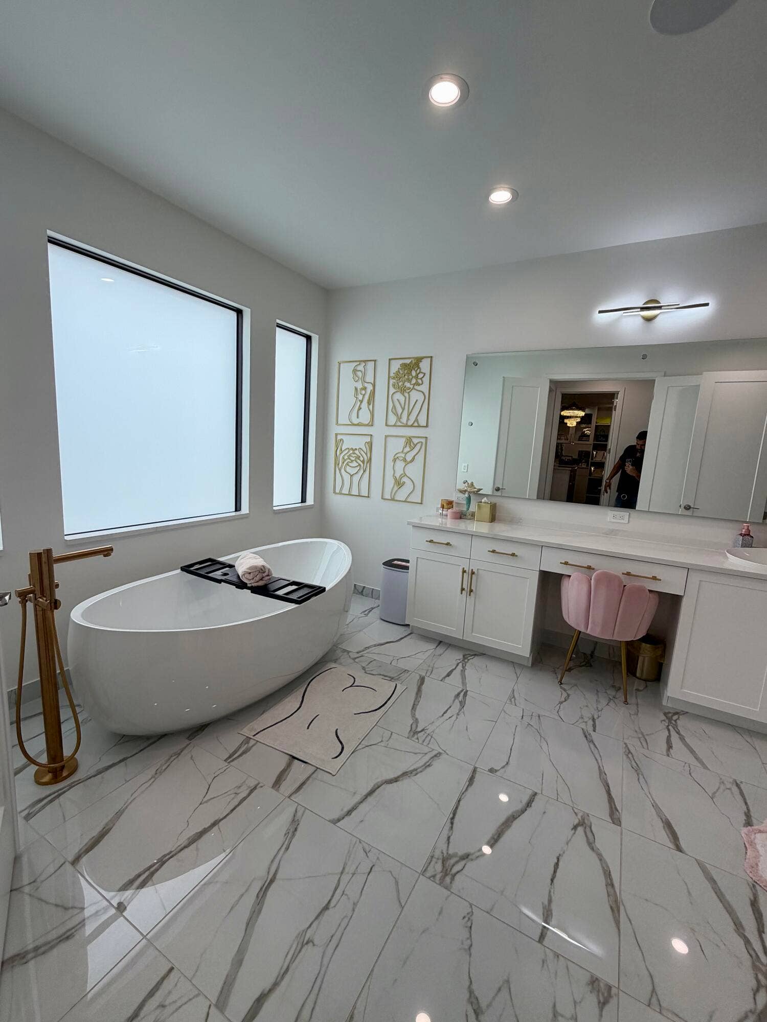 8573 Crystal Downs Avenue, Boca Raton, FL 33434 Her Primary Bathroom