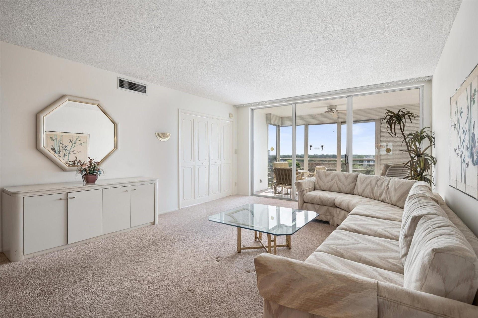 575 Oaks Lane, #908, Pompano Beach, FL 33069 Photo 2