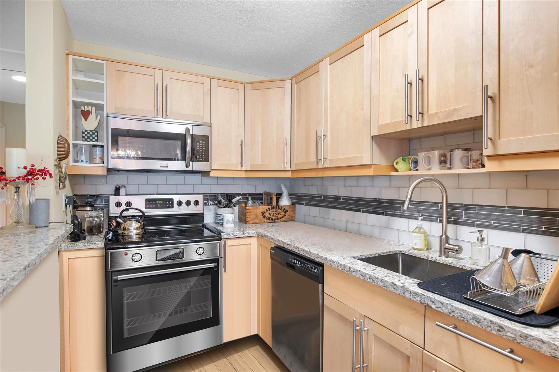 1156 NW 83rd Avenue, #B66, Plantation, FL 33322 Photo 13