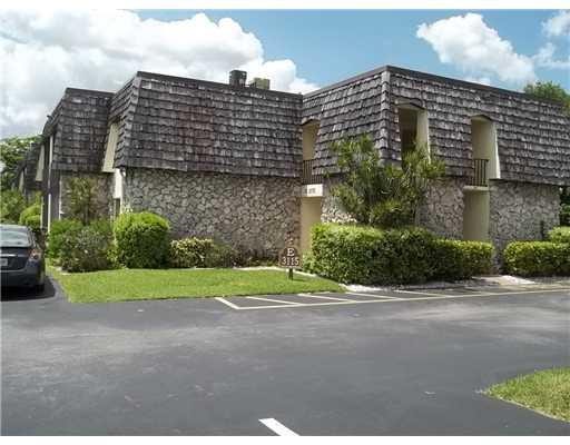 Property photo for Oakland Park, FL