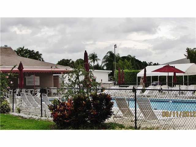 1282 S High Point Place, #A, Delray Beach, FL 33445 Exterior Front